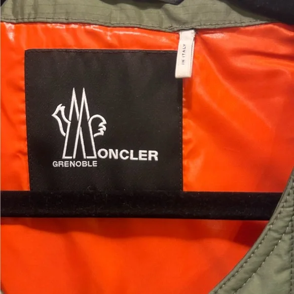 Mocler Grenoble Green and Tan Quilted Vest - Picture 4 of 8